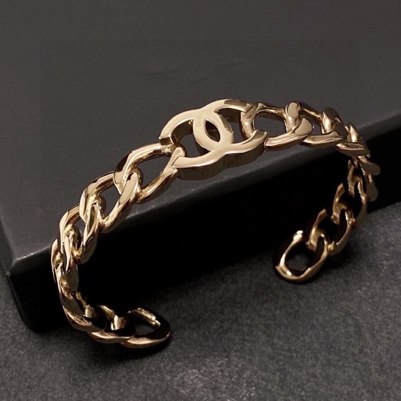Ch**el bracelets